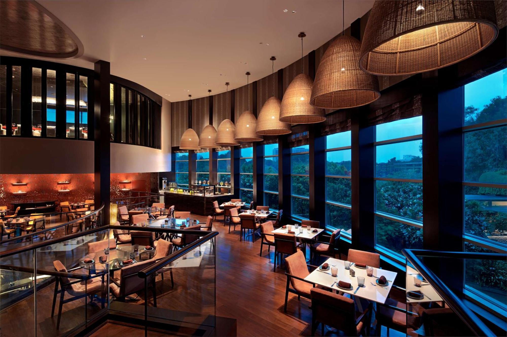 Hotel Park Hyatt Chennai Exterior foto