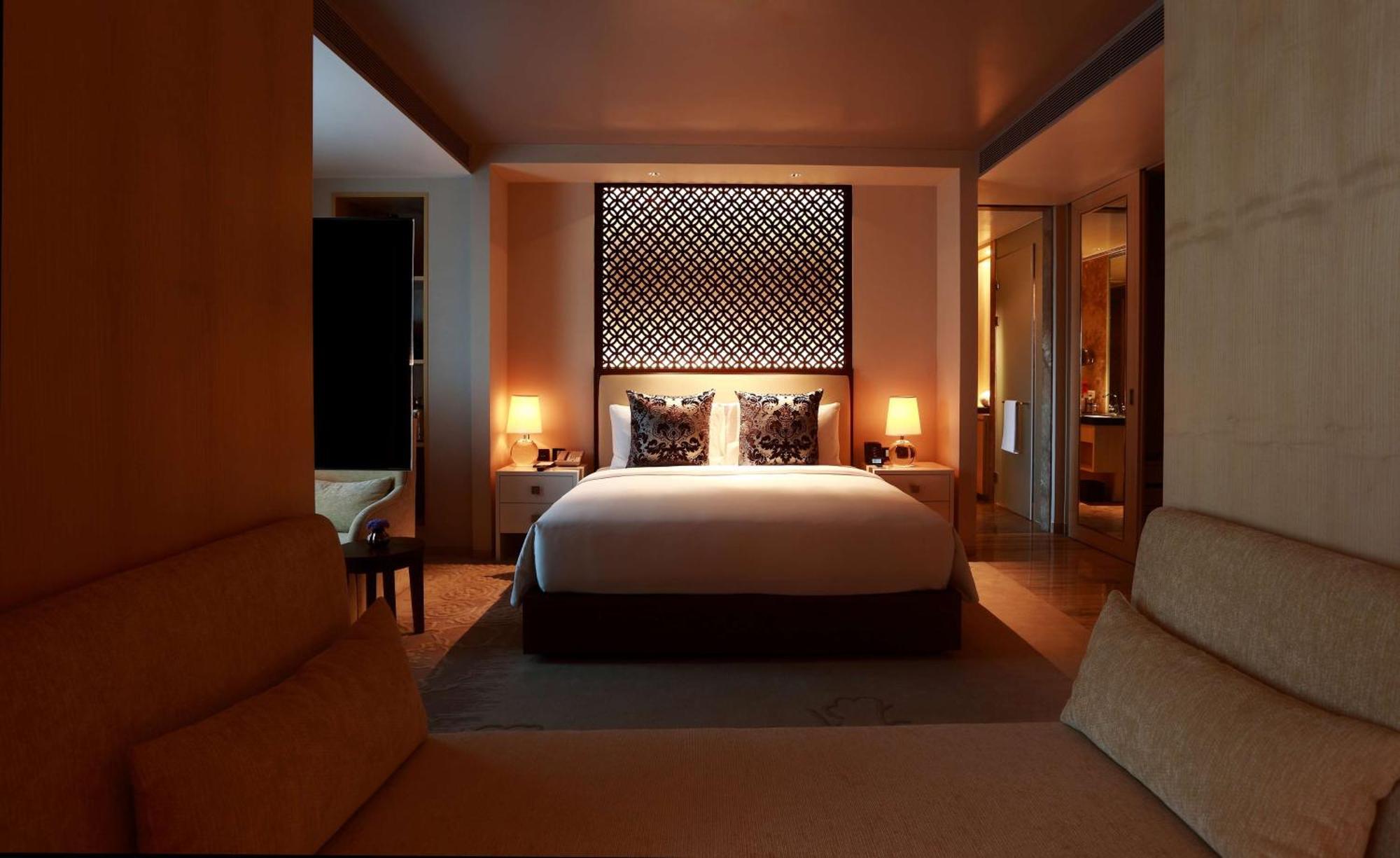 Hotel Park Hyatt Chennai Exterior foto