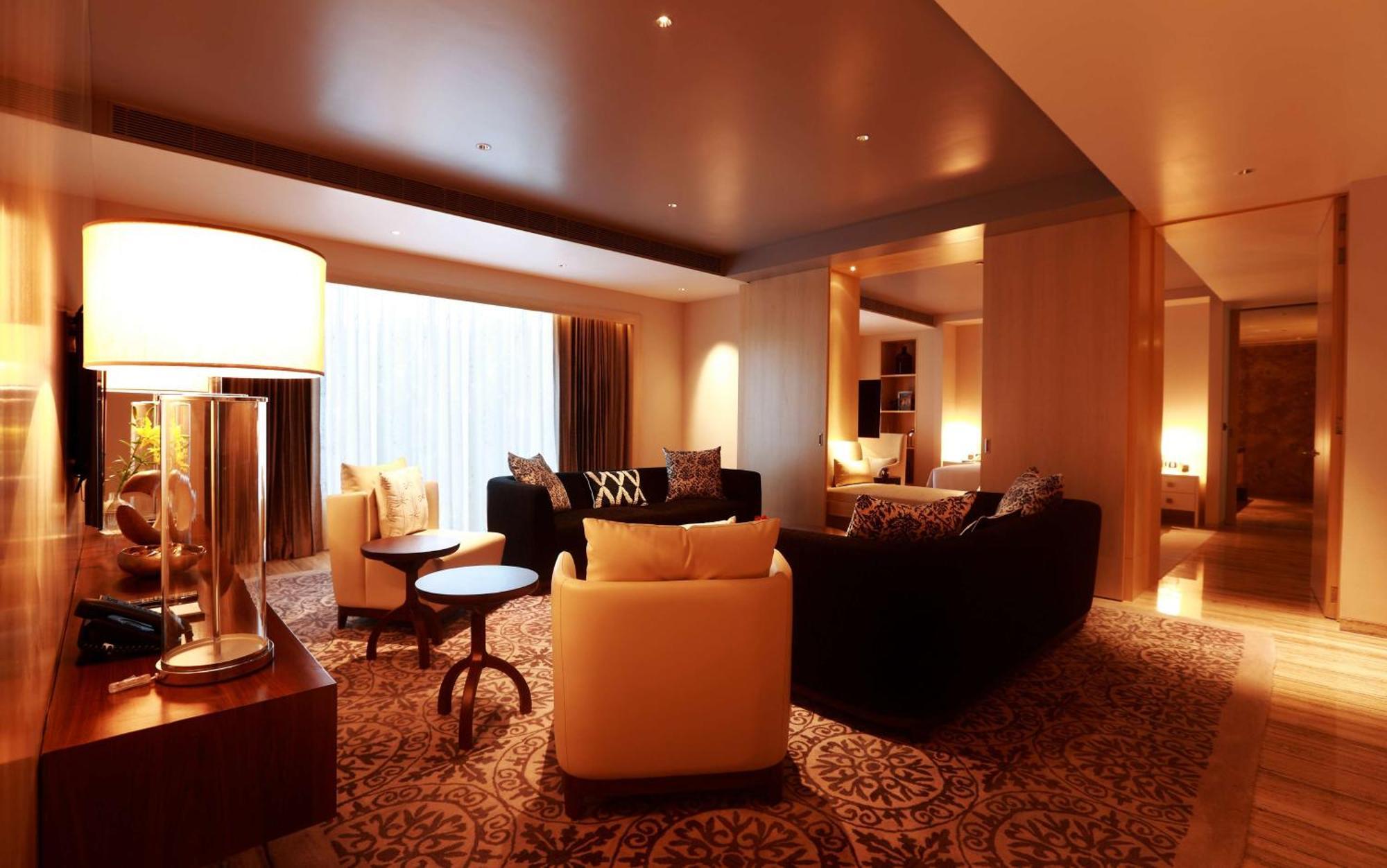 Hotel Park Hyatt Chennai Exterior foto